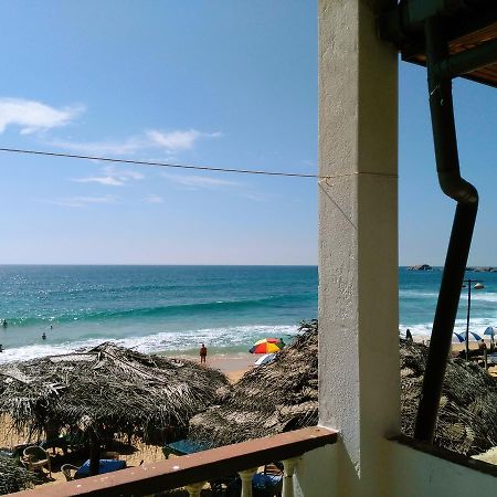 Sunnys Beach Guest House ヒッカドゥワ エクステリア 写真